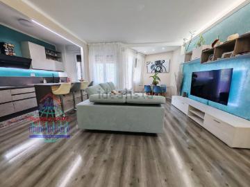 Appartamento in vendita di 87 m² in Via Roma, 51