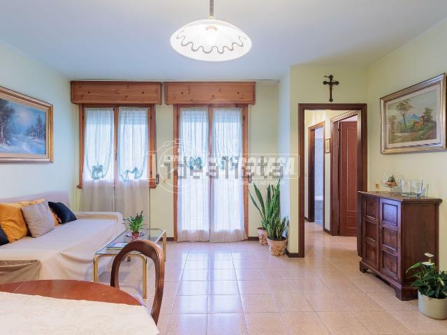 Appartamento in vendita di 87 m² in Via Silone, 1