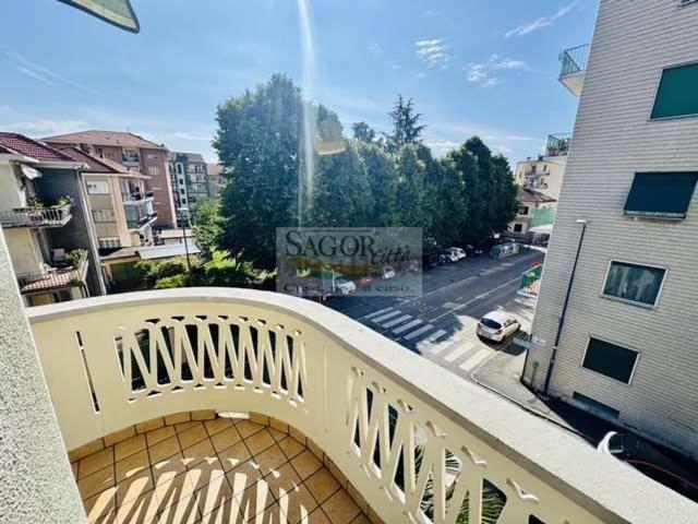 Appartamento in vendita di 87 m² in Viale Cavalieri D&apos Italia, 27