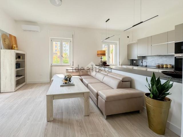 Appartamento in vendita di 87 m² in Viale Europa, 64