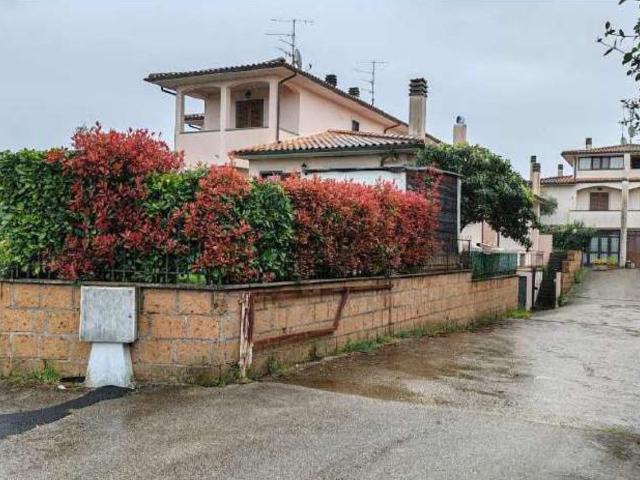 Appartamento in vendita di 87 m² in Viale IV Novembre