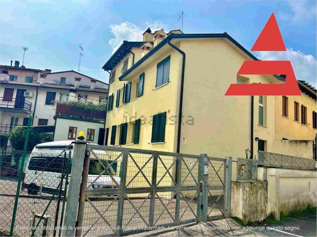 Appartamento in vendita di 87 m² in Viale Ventinove Aprile, 23