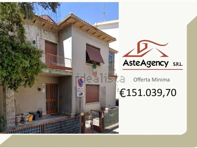 Appartamento in vendita di 847 m² in Via Angeli, 22