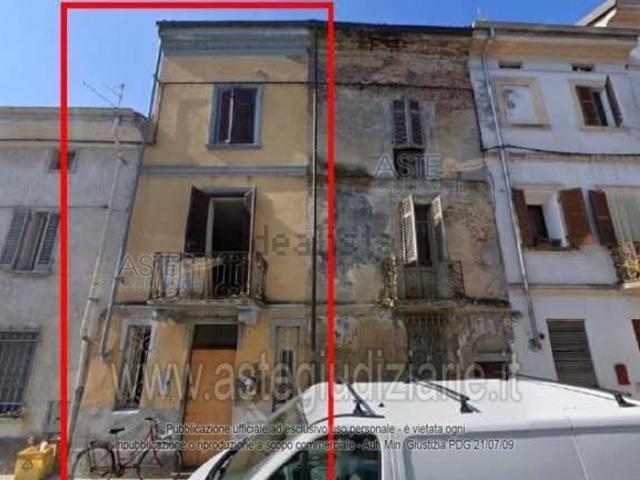 Appartamento in vendita di 84 m² in Corso Cavour, 16