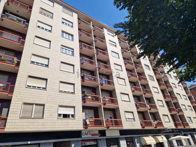 Appartamento in vendita di 84 m² in Corso Lombardia, 163
