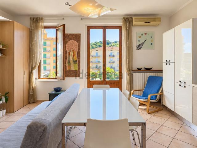 Appartamento in vendita di 84 m² in Piazza Enrico Berlinguer, 8
