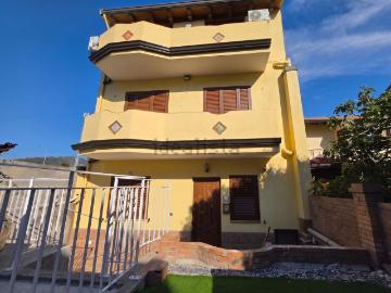 Appartamento in vendita di 84 m² in Via Trazzera Marina, 617