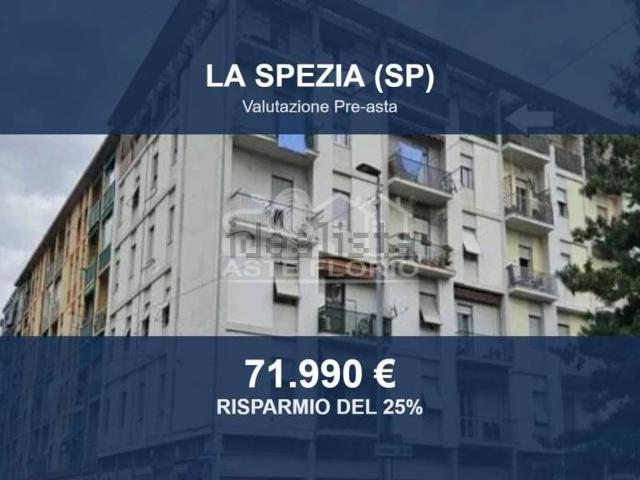 Appartamento in vendita di 84 m² in Via Ugo Foscolo, 136