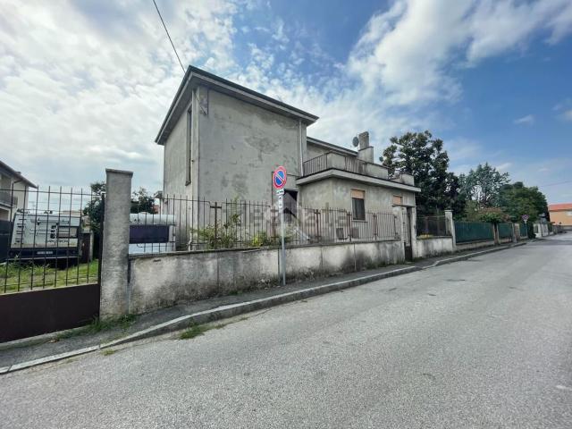 Appartamento in vendita di 84 m² in Via Annone, 11