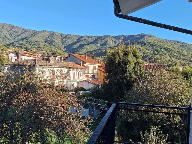Appartamento in vendita di 84 m² in Via Benna, 5