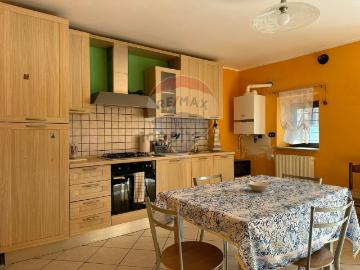 Appartamento in vendita di 84 m² in Via Borgo, 21