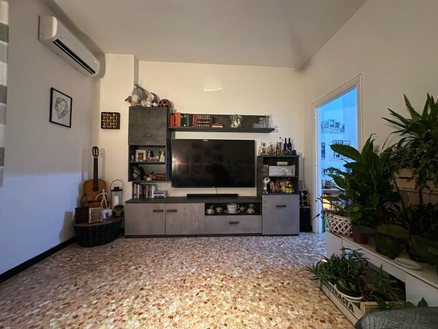 Appartamento in vendita di 84 m² in Via Buenos Aires