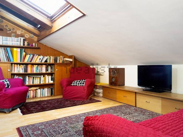 Appartamento in vendita di 84 m² in Via Corrado del Greco, 135