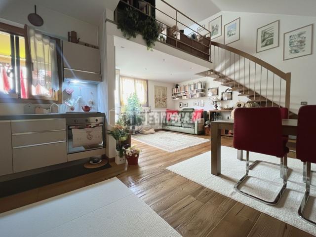 Appartamento in vendita di 84 m² in Via Correggio, 90