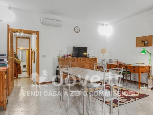Appartamento in vendita di 84 m² in Via della Ghiara, 43