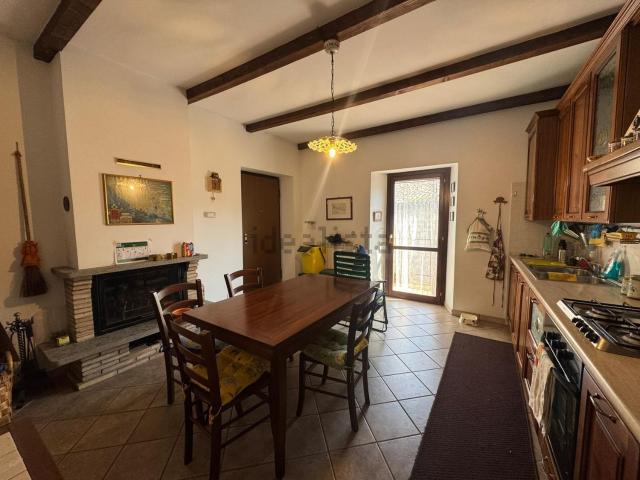 Appartamento in vendita di 84 m² in Via delle Capannelle, 126