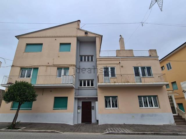 Appartamento in vendita di 84 m² in Via Flaminia, 15