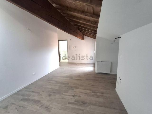 Appartamento in vendita di 84 m² in Via Francesco del Cossa, 21