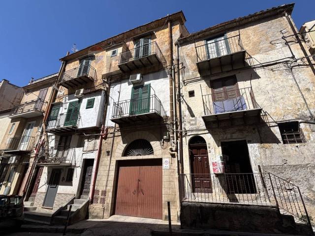 Appartamento in vendita di 84 m² in Via Francesco Testa, 72