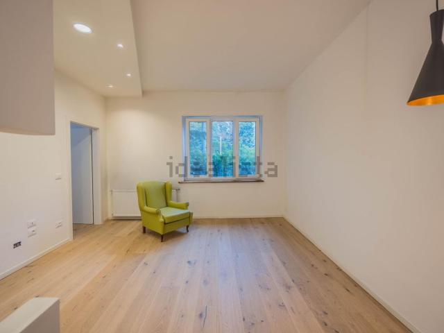 Appartamento in vendita di 84 m² in Via Giovanni Segantini