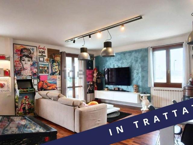Appartamento in vendita di 84 m² in Via I. Nievo, 82