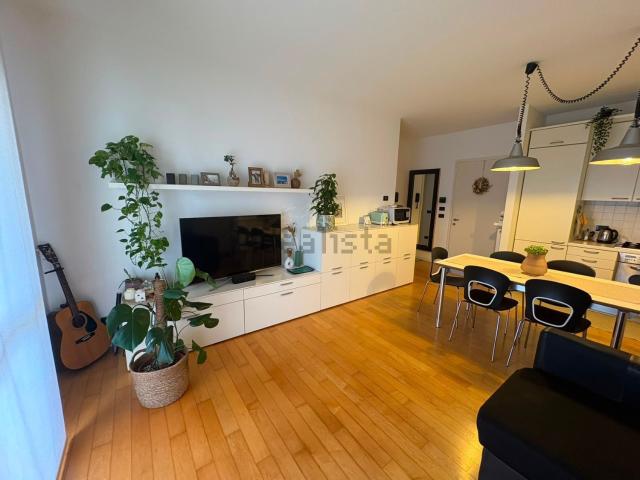 Appartamento in vendita di 84 m² in Via Lovarini