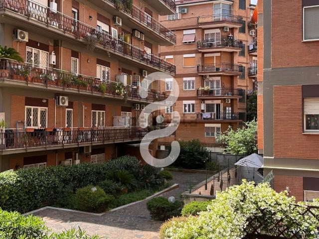 Appartamento in vendita di 84 m² in Via Luigi Chiarelli, 19