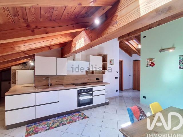Appartamento in vendita di 84 m² in Via Parigi, 144