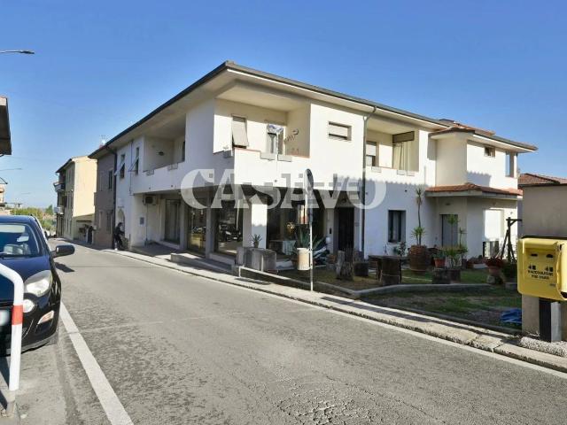 Appartamento in vendita di 84 m² in Via Pinete, 68