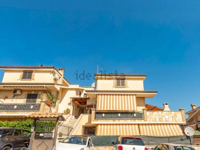 Appartamento in vendita di 84 m² in Via Pietrabbondante, 26
