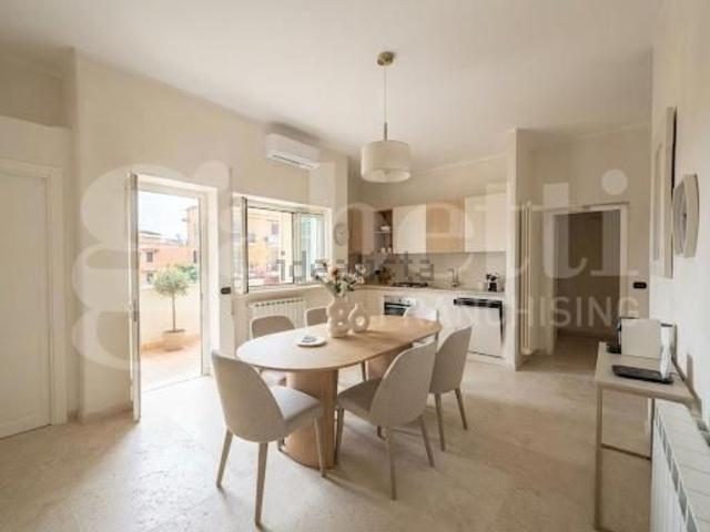 Appartamento in vendita di 84 m² in Via Piemonte, 3