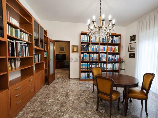 Appartamento in vendita di 84 m² in Via San Alberico Crescitelli