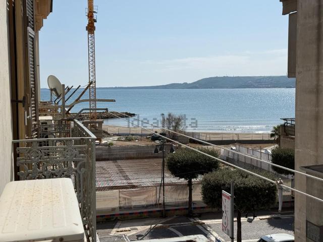 Appartamento in vendita di 84 m² in Viale Cristoforo Colombo
