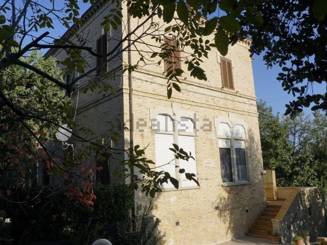 Appartamento in vendita di 85 m² in Contrada Tesino, 70