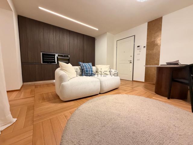Appartamento in vendita di 85 m² in Corso di Porta Romana, 17