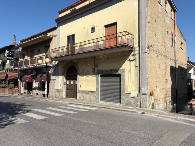 Appartamento in vendita di 85 m² in Corso Umberto I, 26