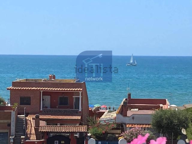 Appartamento in vendita di 85 m² in Lungomare delle Sirene