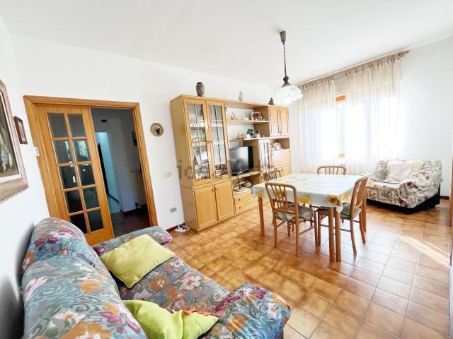 Appartamento in vendita di 85 m² in Località la Sdriscia