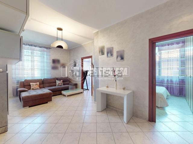 Appartamento in vendita di 85 m² in Piazza Umberto I, 9