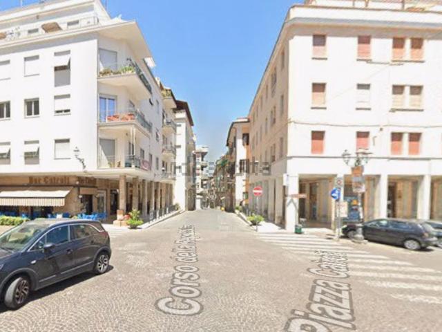 Appartamento in vendita di 85 m² in Piazza Cairoli