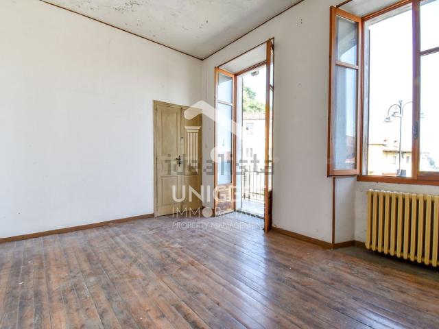 Appartamento in vendita di 85 m² in Piazza Cesare Battisti, 14