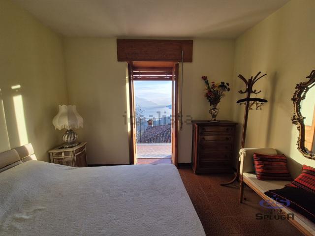 Appartamento in vendita di 85 m² in Strada del Castello, 28