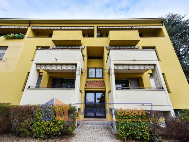 Appartamento in vendita di 85 m² in Strada del Pesco, 37