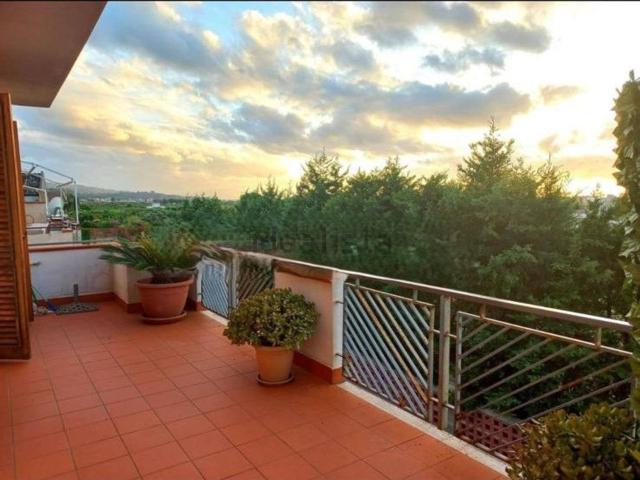Appartamento in vendita di 85 m² in Strada statale, 1