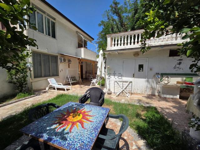 Appartamento in vendita di 85 m² in Salita Fragalleto, 12