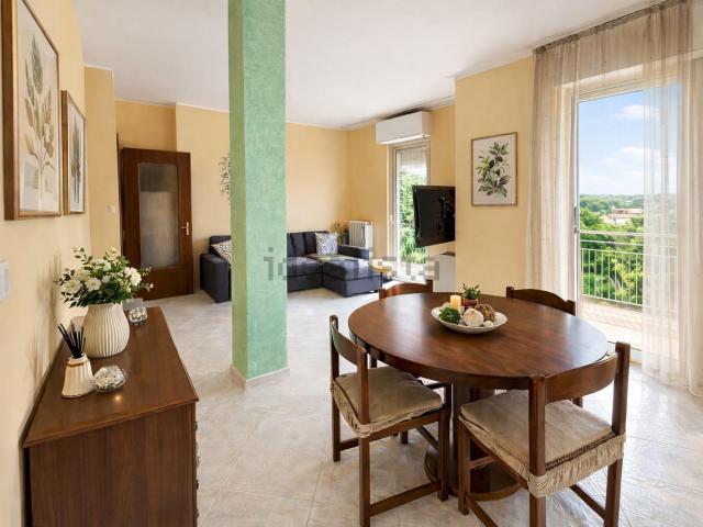 Appartamento in vendita di 85 m² in Traversa A. de Gasperi, 36