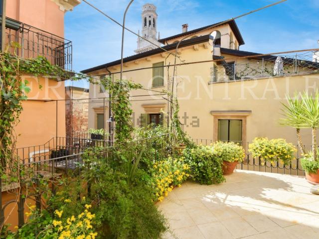 Appartamento in vendita di 85 m² in Vicolo Fontanelle Duomo