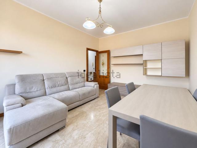 Appartamento in vendita di 85 m² in Via Thaon de Revel, 25
