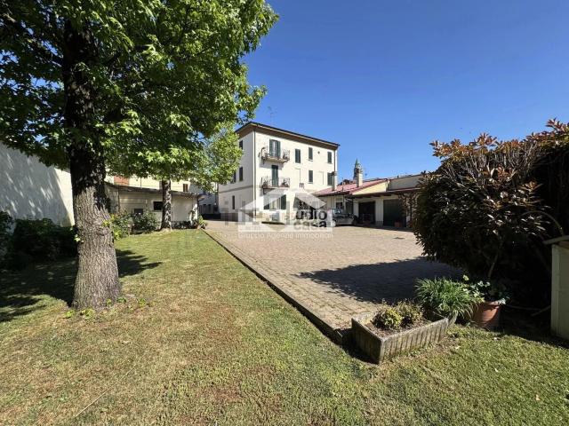 Appartamento in vendita di 85 m² in Via Ticengo