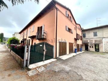 Appartamento in vendita di 85 m² in Via Ulivi, 5